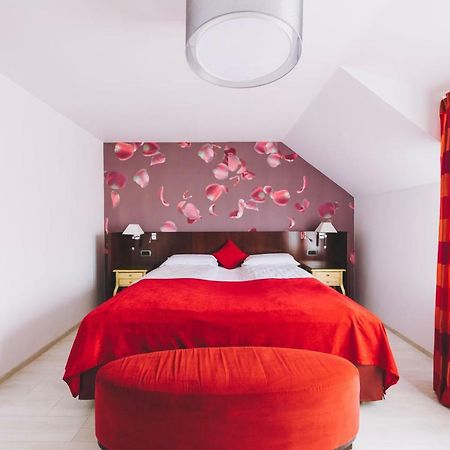 Derby Apart Hotel Alba Iulia Extérieur photo