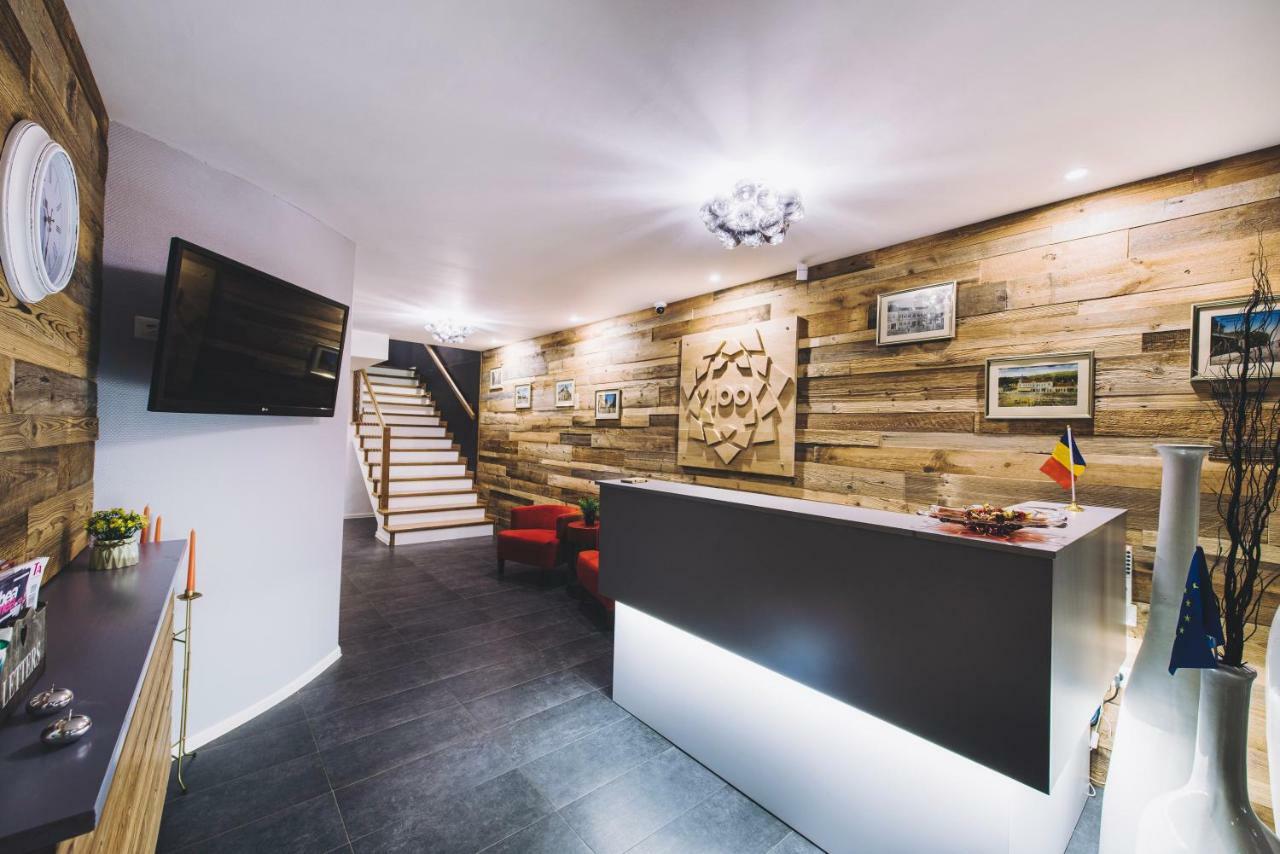 Derby Apart Hotel Alba Iulia Extérieur photo