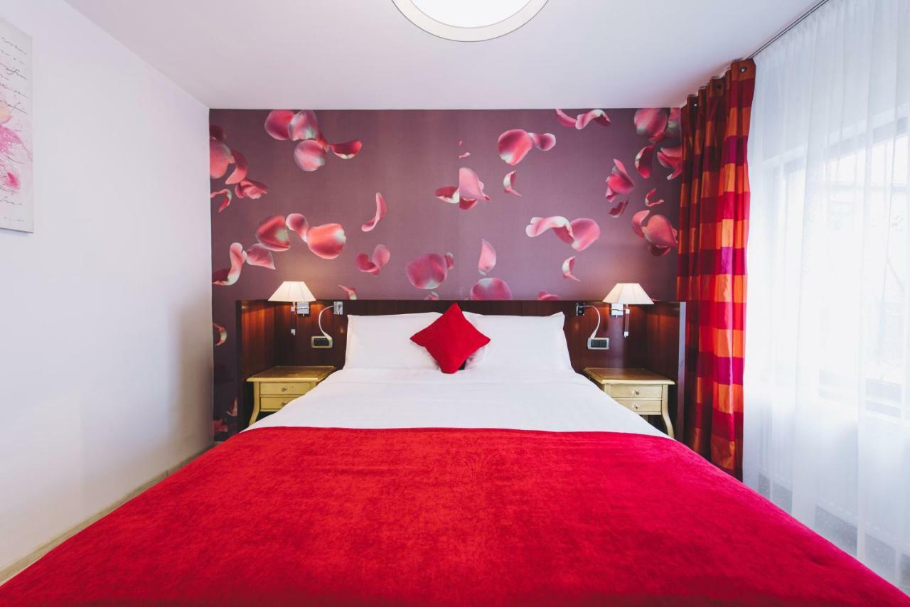 Derby Apart Hotel Alba Iulia Extérieur photo